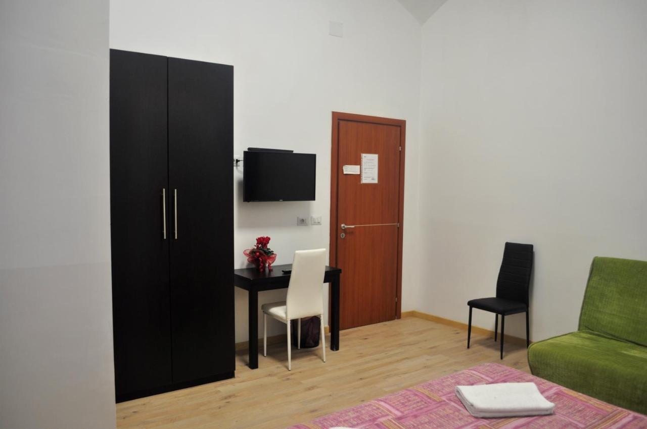 Guest house Angela 2*